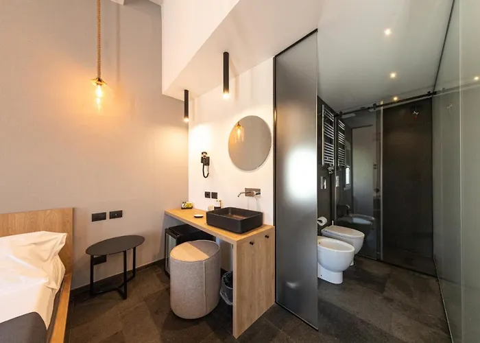 Toto تْشيفالو