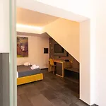 Toto Hotel