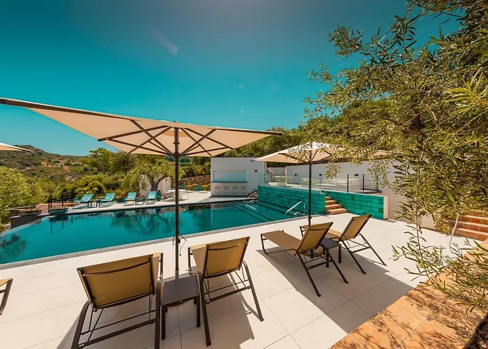 Toto 3* Чефалу