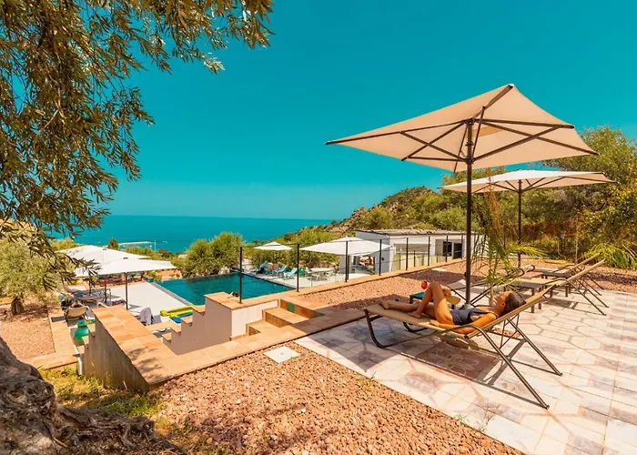 Готель Toto Чефалу