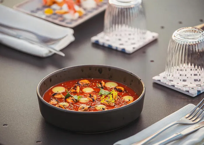 Toto Готель 3*